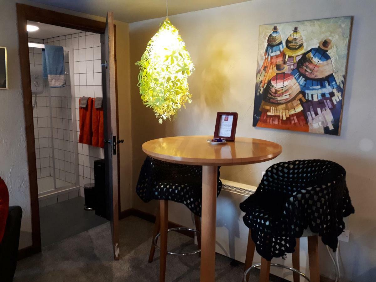 The Village Studio Apartments Moate Luaran gambar