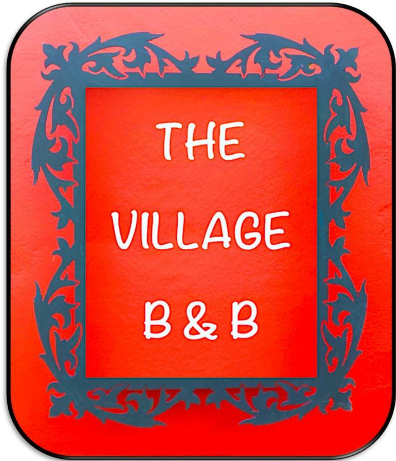 The Village Studio Apartments Moate Luaran gambar